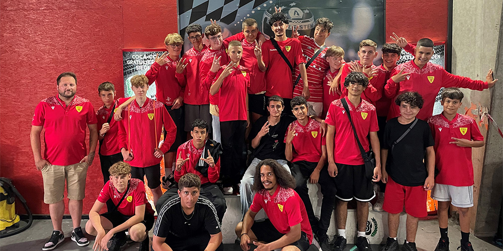 2023 C2 feiert saisonende